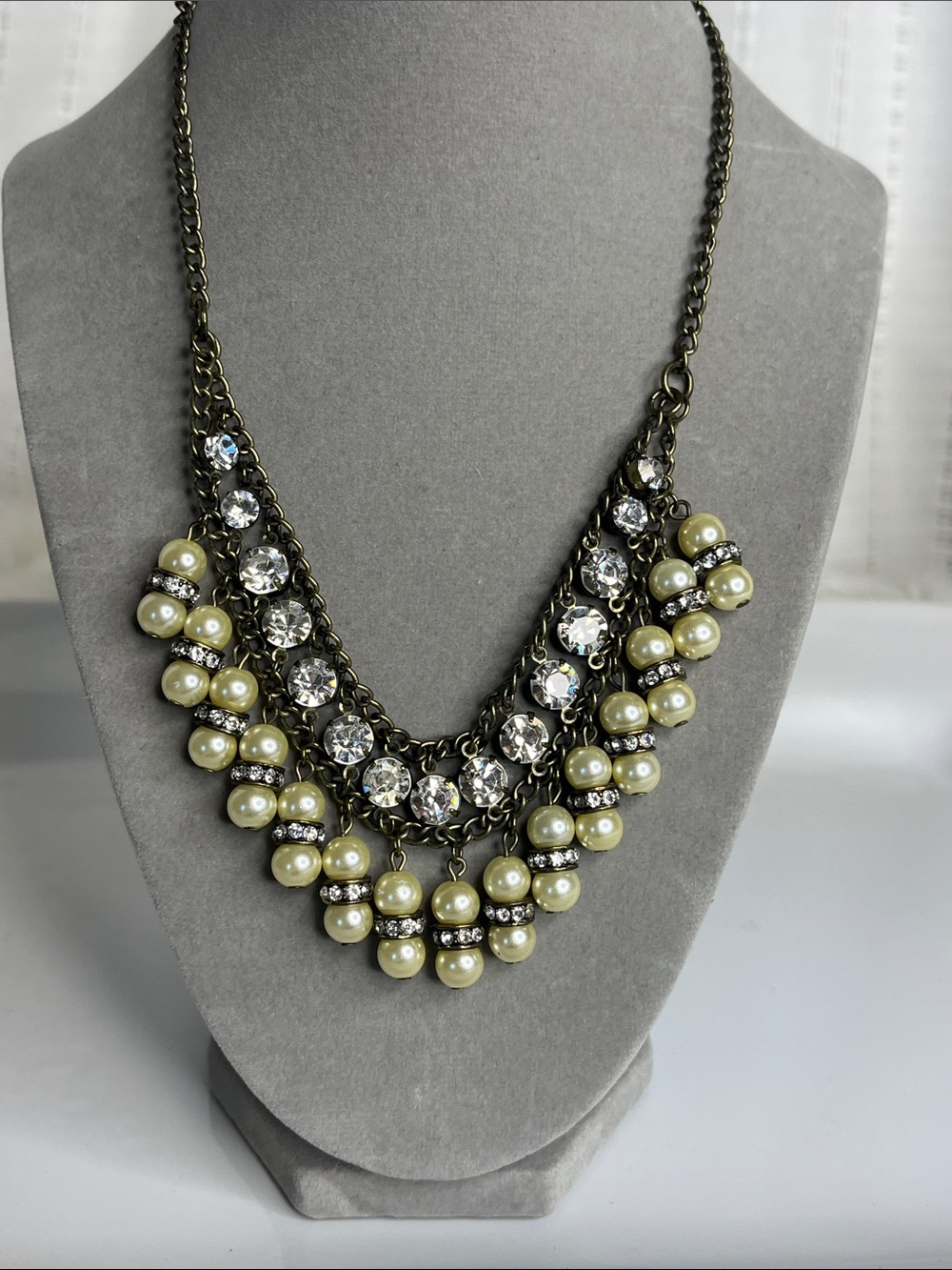 Vintage-Inspired Pearl & Crystal Bib Necklace in Ivory